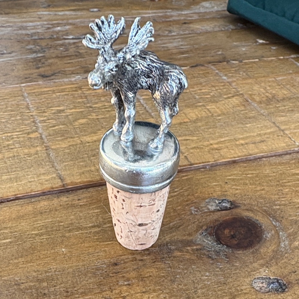 Silver 95% Pewter Moose Wine Bottle Stopper